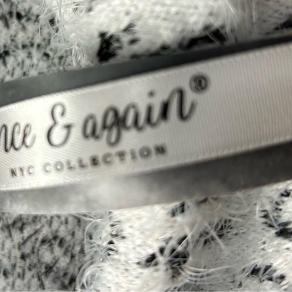 Cozy Leopard Print Sweater/ size Large / cowl neck / LG. - Picture 5 of 9